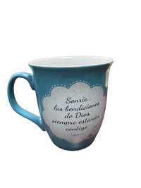 Taza Isabella: "Sonrie"